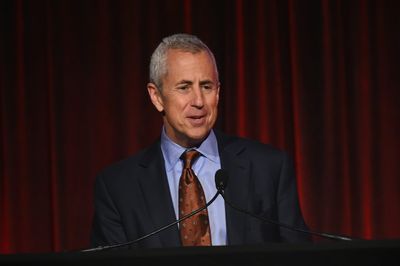 Restaurant wizard Danny Meyer says new grads should forget their college majors ASAP: 'You're your own boss right now'