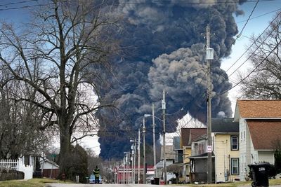 Judge signs off on $600 million Ohio train derailment settlement but residents still have questions