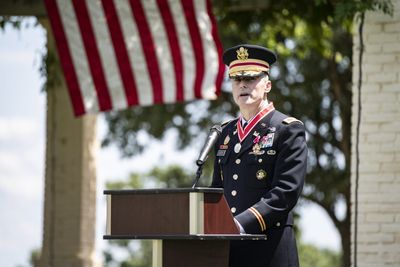 Congress appoints Army veteran Thomas Austin as new architect of the Capitol - Roll Call