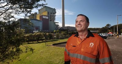 'I love it': Eraring workers celebrate power station's extension