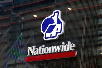 Nationwide offers £100 cash gift to members after £2bn profit bonanza