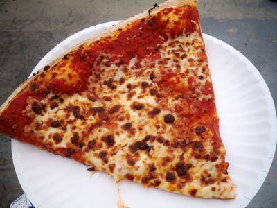 BTC Community Celebrates Bitcoin Pizza Day: Why Is It So Special?