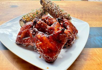 Want to cook like a championship pitmaster? Try this recipe for smoky chicken wings