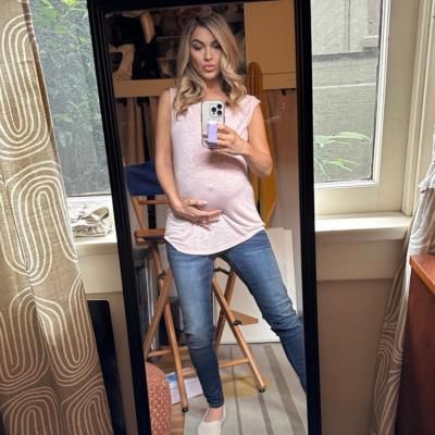 Chrishell Glows In Mirror Selfie With Baby Bump