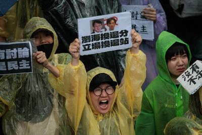 Why are thousands of people protesting in Taiwan?