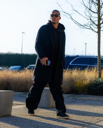 Virgil Van Dijk Radiates Confidence In Stylish Black Ensemble