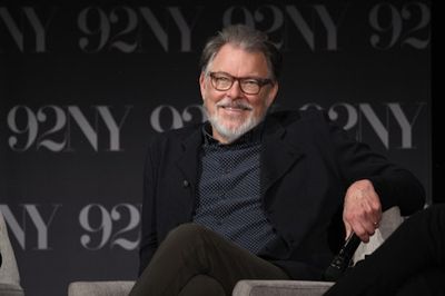 How Jonathan Frakes Brought A Sneaky Marvel Trick To Star Trek