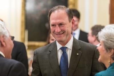Justice Alito Faces Criticism Over Controversial Flag Display