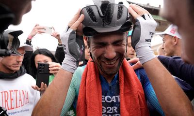 Giro d’Italia 2024: Andrea Vendrame goes solo in the rain to win stage 19