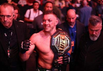 UFC champ Dricus du Plessis’ ideal plan is to beat Israel Adesanya, Khamzat Chimaev, then move up to 205