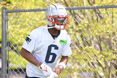 Patriots WR Javon Baker officially signs rookie contract