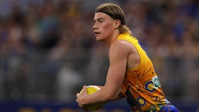 Eagles players dazzled by football 'freak' Harley Reid