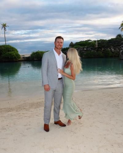 Captivating Beach Portraits: Ryan O'hearn And Partner Radiate Elegance