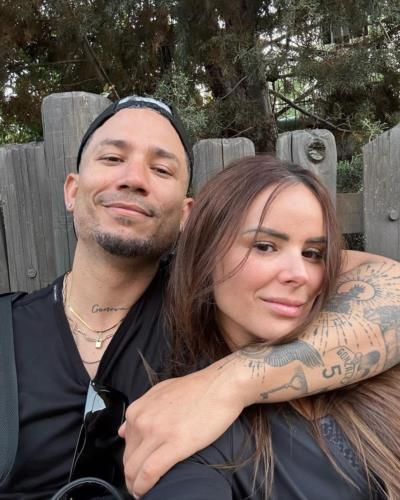 Carlos González And Partner Radiate Joy In Heartwarming Selfie