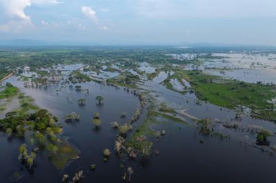 Life In Water And Mud: Colombians Fed Up With Constant Flooding