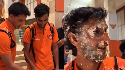Watch: Cake-smeared Shahbaz Ahmed leads celebrations in SRH camp after entering IPL final