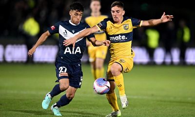 Central Coast Mariners defeat Melbourne Victory in A-League Men grand final – as it happened