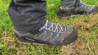 Aku Trekker Lite III GTX review: the little black dress of hiking boots