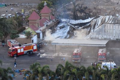 At least 20 killed in huge fire at amusement park in India