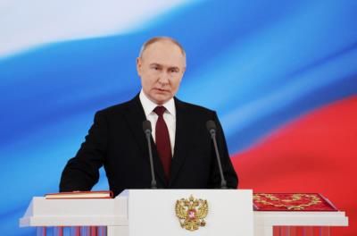 Putin Questions Zelenskiy's Legitimacy After Term Expiration