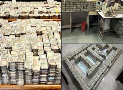 Income Tax seize Rs 26 crore cash after raids against Nashik-based jewellers