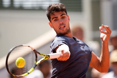 Carlos Alcaraz banishes injury fears with dominant opening win at Roland Garros