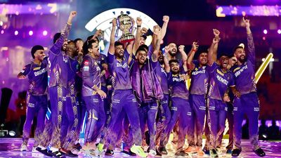 Kolkata Knight Riders trounce Sunrisers Hyderabad to clinch third IPL title