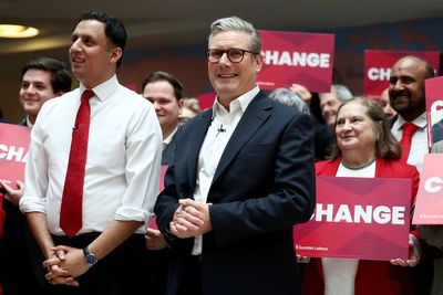 Keir Starmer aims to end questions about his leadership in first major election campaign speech