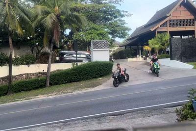 Foreigners arrested for riding noisy bikes on Samui