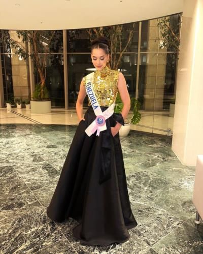 Andrea Rubio Stuns In Stunning Black And Gold Ensemble