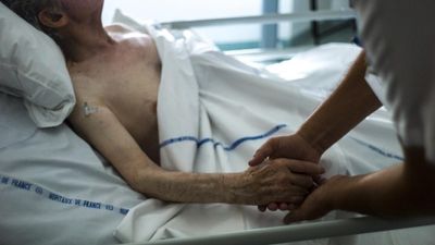 French lawmakers open tense two-week debate on assisted dying