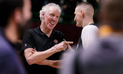 ‘One of a kind’ NBA champion and broadcaster Bill Walton dies at 71