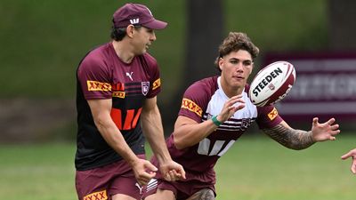 Walsh commits to Broncos, gets Slater boost for Origin