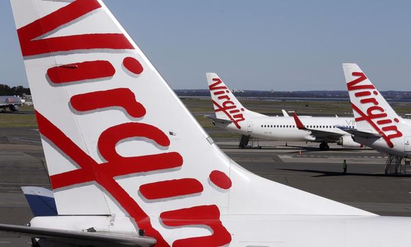 Alleged naked run on Virgin flight from Perth to Melbourne leads to man being arrested