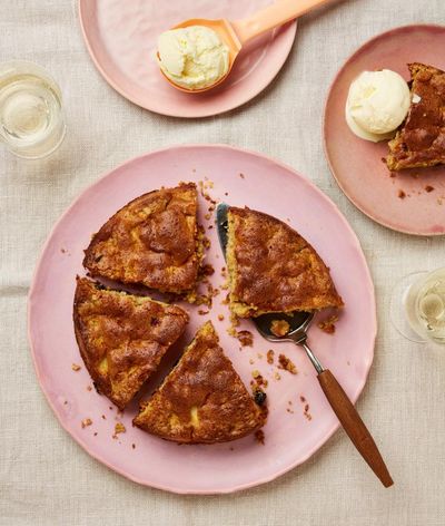 Honey & Co’s recipe for air fryer apple and cinnamon ‘pan’ cake