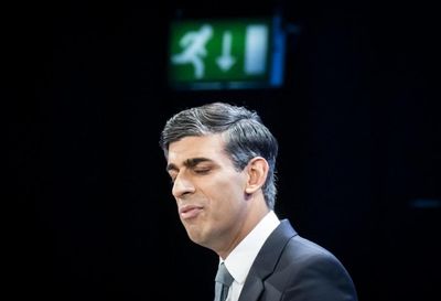 Rishi Sunak ordered to publish secret analysis of cuts to Universal Credit