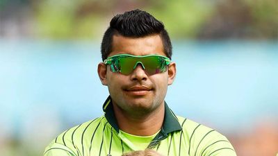 'Likhna sikh jaao pehle': Congratulating KKR, Umar Akmal's goof-up sets social media abuzz