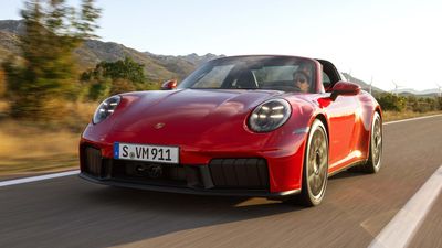 The First Hybrid Porsche 911 Has 532 HP and Costs $166,895