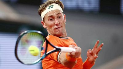 Two-time finalist Casper Ruud makes winning start in quest for French Open title