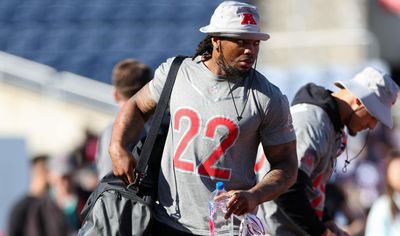 Ravens WR Zay Flowers in awe at the in-person size of RB Derrick Henry