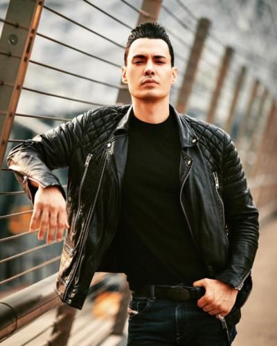 Enzo Zelocchi Stuns In Edgy Black Outfit On Instagram