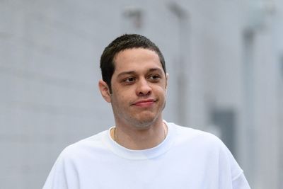 Pete Davidson fans defend comedian for walking off stage in Omaha after ‘relentless heckling’