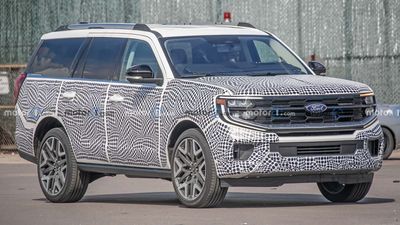 Here's the New Ford Expedition's Face Totally Undisguised