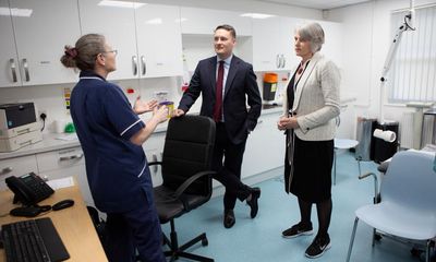 Labour pledges to clear NHS waiting list backlog in England in five years