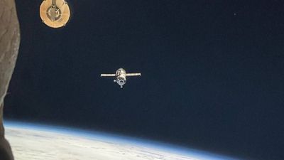 Robotic Russian cargo ship leaves the ISS, burns up in Earth's atmosphere (photo)