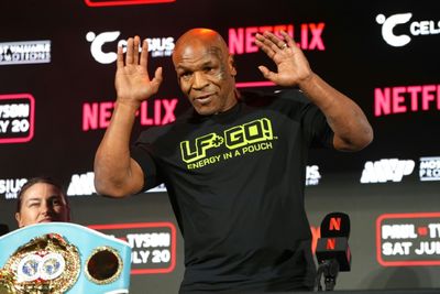 Tyson Says He Feels '100%' After Plane Health Scare