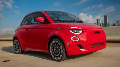 Fiat Reverses Course, Puts Gas Engine Back Into 500