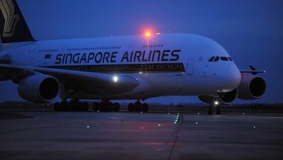 Singapore Airlines flight dropped 54 metres in four seconds, report finds