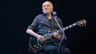“If Les were still alive today, I have absolutely no doubt that he and Peter would be experimenting together at Les’ house”: Peter Frampton to receive Les Paul Spirit Award