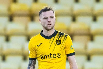 Kilmarnock complete Bruce Anderson signing from Livingston